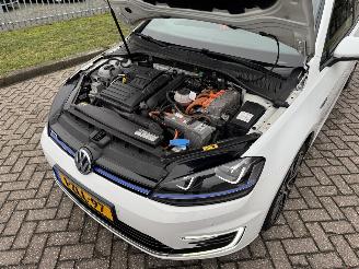 Volkswagen Golf 1.4  GTE Clima - Navi picture 26