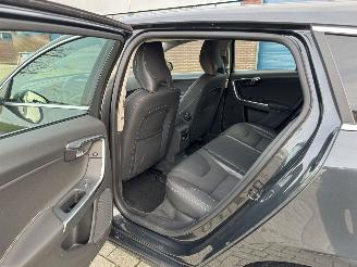 Volvo V-60 1.6 T3 R-Design picture 14