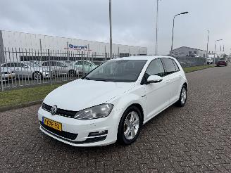 Damaged car Volkswagen Golf 1.6 TDI 81Kw Clima Navi 2013/8