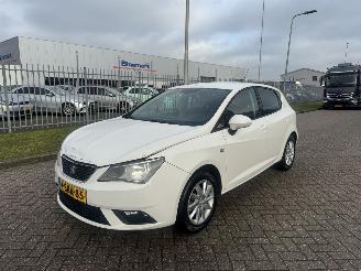 krockskadad bil auto Seat Ibiza 1.2 TSI 63Kw Clima - Navi 2014/3