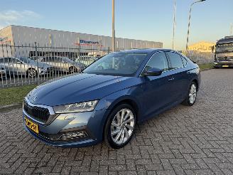 skadebil auto Skoda Octavia 1.5 TSI 150Pk Navi 2021/3