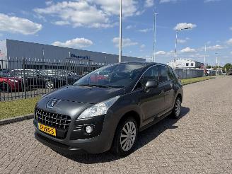 Vaurioauto  passenger cars Peugeot 3008 1.6 VTi  Clima Euro5 2010/6