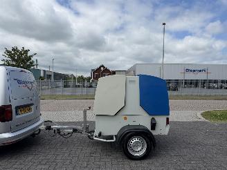 krockskadad bil machine Atlas  Copco Hogedrukreiniger 2018/7