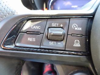 Alfa Romeo Tonale Hybrid picture 12