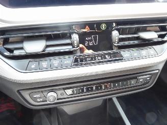 BMW 1-serie 116i Advantage picture 19