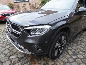 Mercedes GLC 300 e 4Matic picture 2