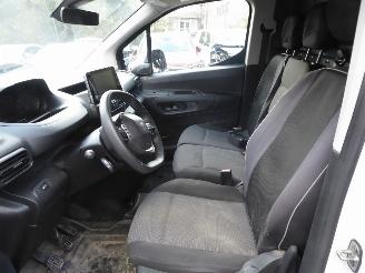 Peugeot Partner Premium L1 picture 9