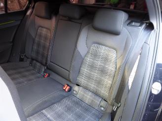 Volkswagen Golf GTD picture 28