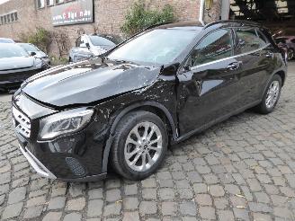 Unfallwagen Mercedes GLA 200D 2019/4