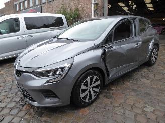 Schadeauto Renault Clio V Equilibre 2023/8