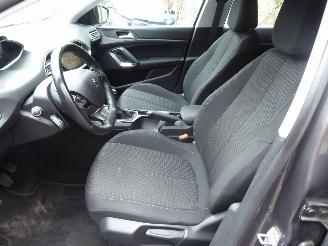 Peugeot 308 SW Active Pack picture 7