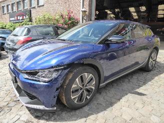 uszkodzony samochody osobowe Kia EV6 Air 2023/4