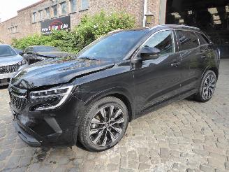 skadebil auto Renault Austral Techno 2023/10