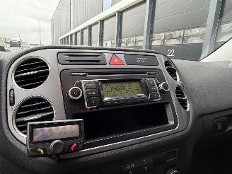 Volkswagen Tiguan 2.0 TDI 4Motion Clima picture 11