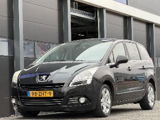 skadebil auto Peugeot 5008 1.6 e-HDi Blue Lease 5p. 2012/12