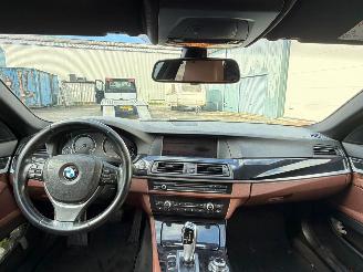 BMW 5-serie 520i High Executive picture 5