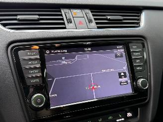 Skoda Octavia 1.6 TDI Xenon Clima AUTOMAAT picture 9