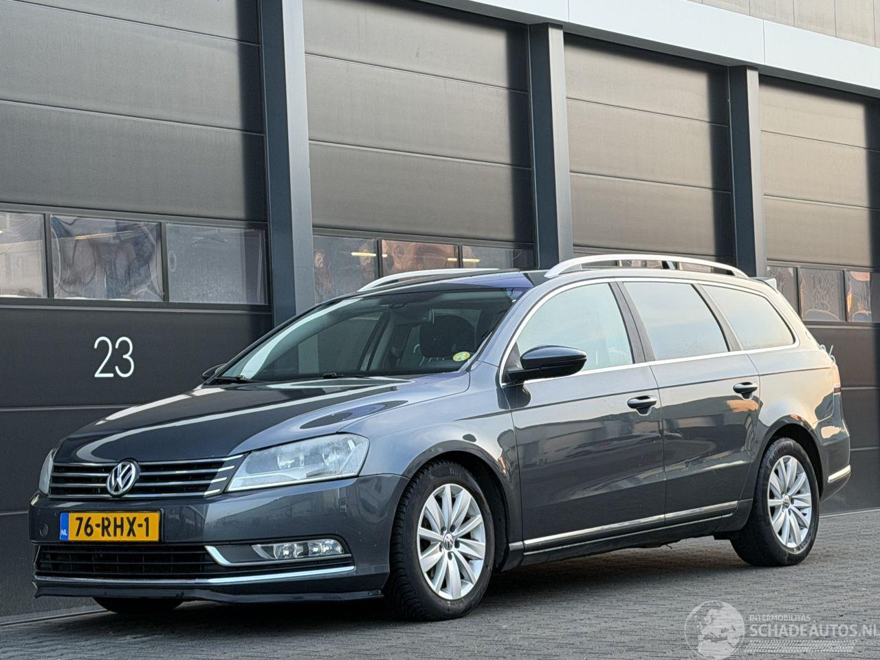 Volkswagen Passat 1.6 TDI Navi Clima PDC