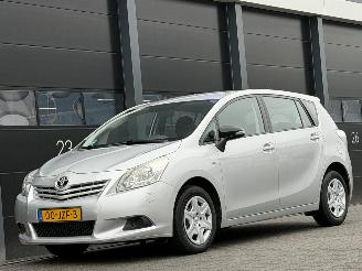 Schadeauto Toyota Verso 1.6 VVT-i Airco 2009/10