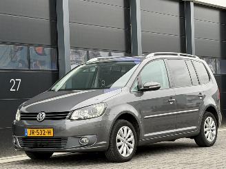 Käytettyjen passenger cars Volkswagen Touran 2.0 TDI Xenon Navi Camer Leer 2011/7