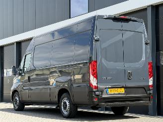 Iveco Daily 35S15V 2.3 Clima 3-PERS picture 5