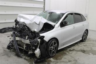 Salvage car Mercedes B-klasse B 180 2020/10