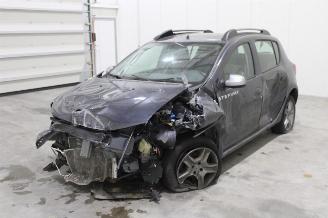 krockskadad bil auto Dacia Sandero  2020/2