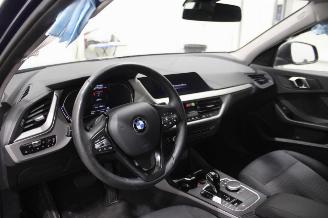 BMW 1-serie 118 picture 9