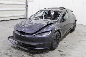 Damaged car Tesla Model 3  2024/10