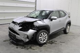 krockskadad bil auto Toyota Yaris  2023/6