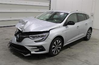 skadebil auto Renault Mégane Megane 2024/6