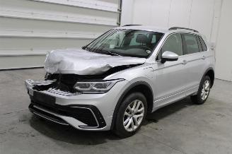 damaged passenger cars Volkswagen Tiguan  2024/3