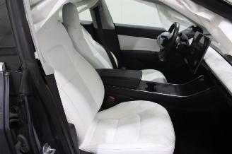 Tesla Model 3  picture 9