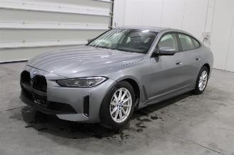 skadebil auto BMW i4  2023/4