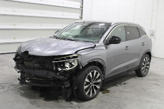 krockskadad bil auto Renault Austral  2023/4