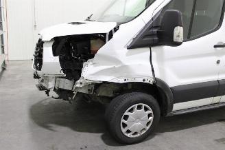 Ford Transit  picture 6