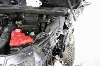 Renault Express  picture 13