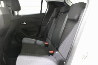 Peugeot 208  picture 11