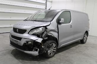 krockskadad bil auto Peugeot Expert  2020/12