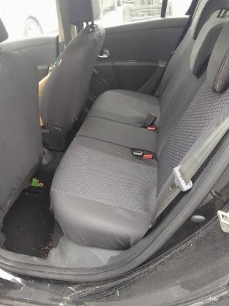 Renault Clio  picture 9