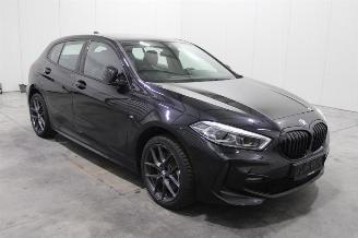BMW 1-serie 120 picture 2
