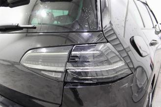 Volkswagen Golf  picture 6