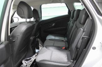 Renault Scenic  picture 12