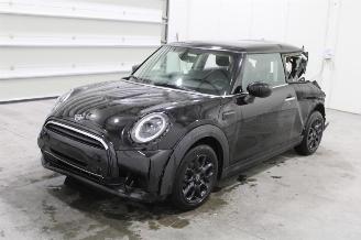  Mini One  2021/8