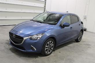 Coche siniestrado Mazda 2  2019/6