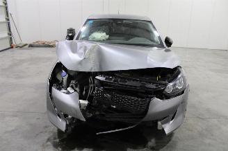 Peugeot 208  picture 6