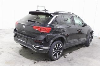 Volkswagen T-Roc  picture 3