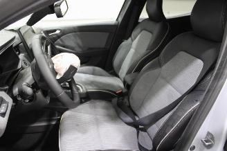 Renault Clio  picture 16