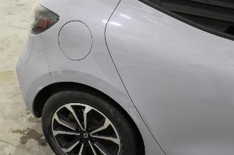 Renault Clio  picture 10