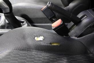 Peugeot 208  picture 20